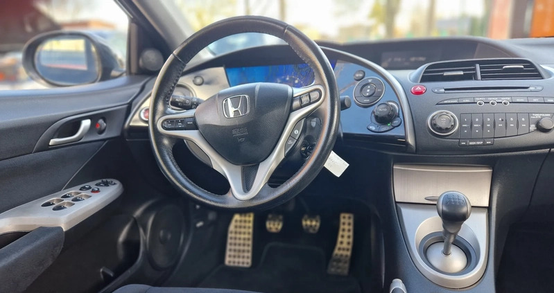 Honda Civic cena 24900 przebieg: 172312, rok produkcji 2008 z Sosnowiec małe 631